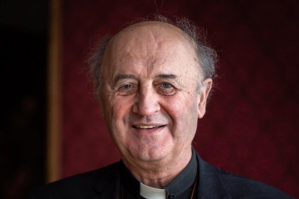 Novým pražským arcibiskupem byl jmenován Mons. Jan Graubner Novým pražským arcibiskupem byl jmenován Mons. Jan Graubner