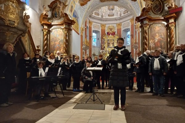 Benefiční adventní koncert Benefiční adventní koncert
