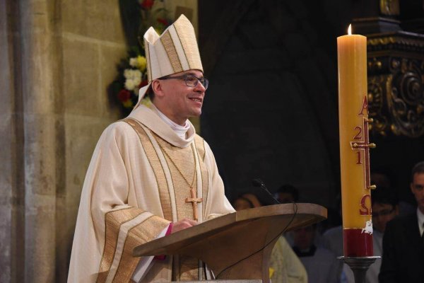 „Zůstaňte doma,“ vyzývá biskup Tomáš Holub „Zůstaňte doma,“ vyzývá biskup Tomáš Holub